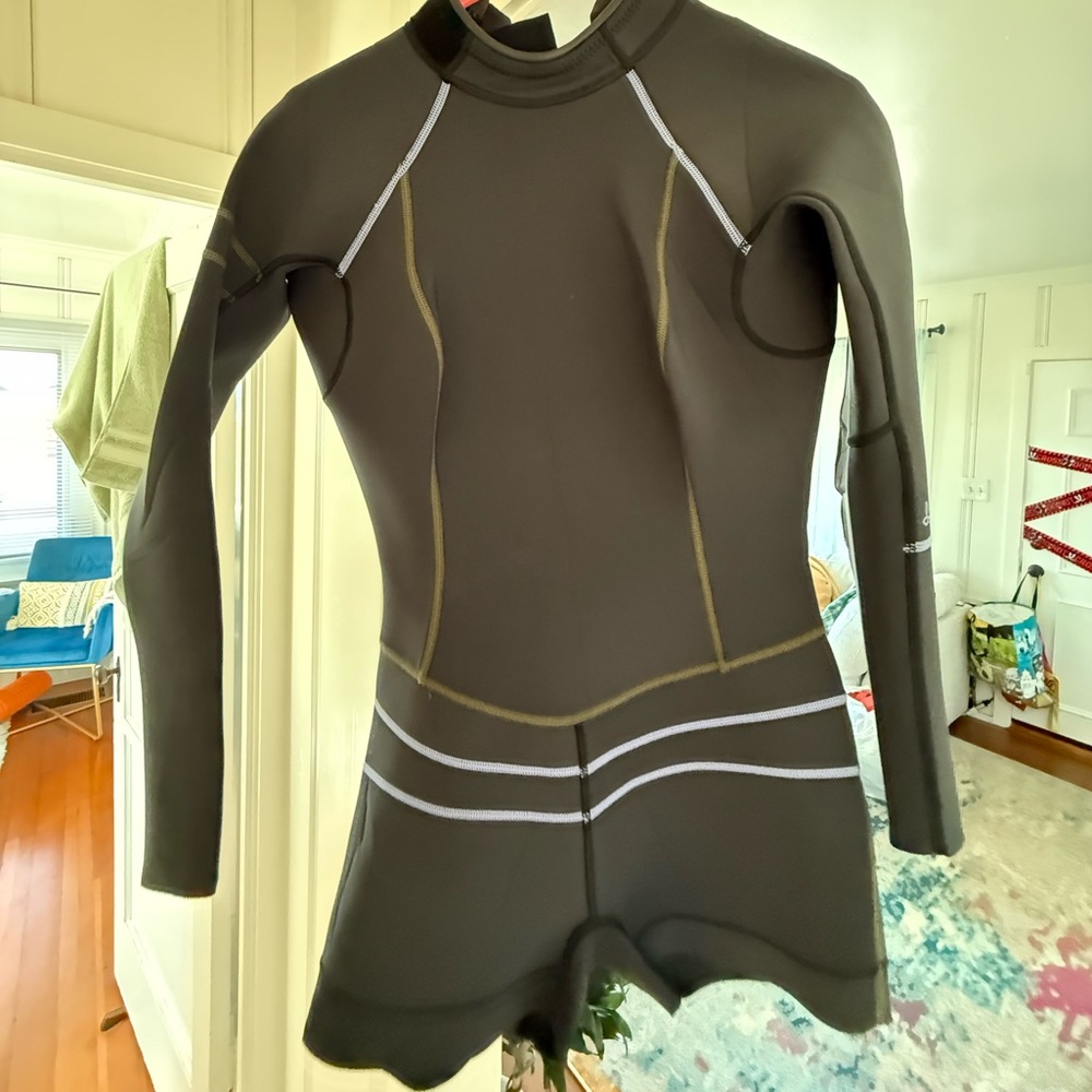 Prana Black Neoprene Wetsuit